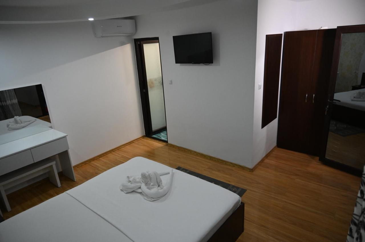 Pensiunea Savas Costinesti Esterno foto
